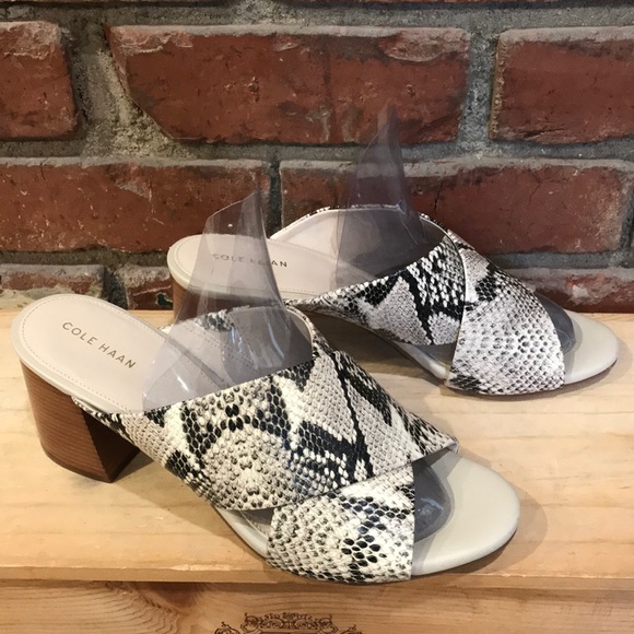 Cole Hahn Python Dakota Criss Cross Mule Sandal 🖤👡 - Picture 3 of 8